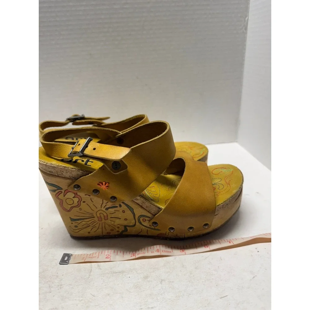 Art Company Yellow Leather Floral Wedge Sandals Made in Spain Size 41